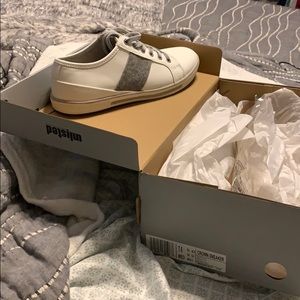 unlisted Kenneth Cole Men’s Low-Top Sneakers